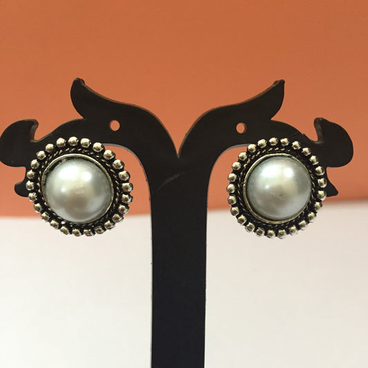 Vintage Pearl Stud Earrings – Antique Silver Stylish Daily & Party Wear Jewellery