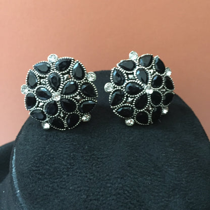 Vintage Black Stone Floral Stud Earrings – Elegant Ethnic & Partywear Jewellery