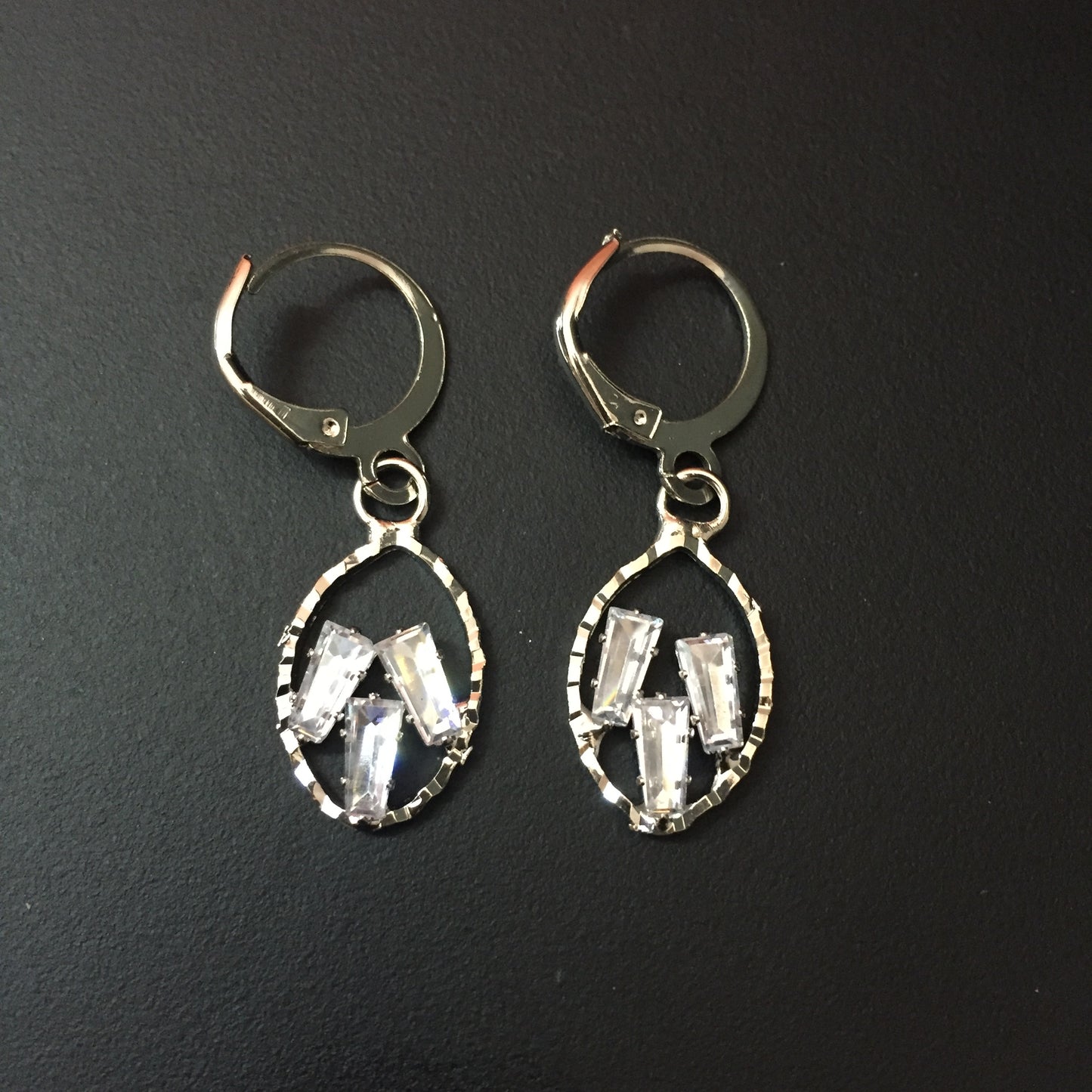 Elegant CZ Oval Dangler Earrings – Stylish Party & Daily Wear Jewellery