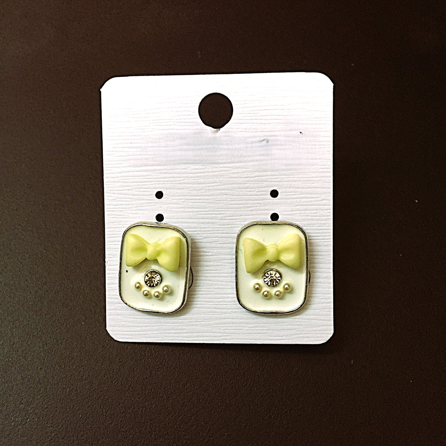 Cute Bow Design Stud Earrings – Stylish Daily Wear Fashion Jewellery