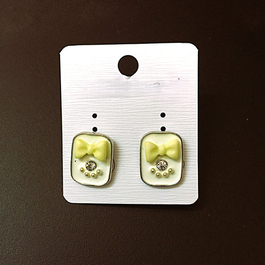 Cute Bow Design Stud Earrings – Stylish Daily Wear Fashion Jewellery